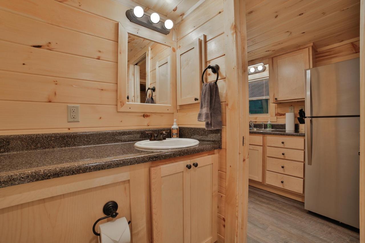 Stefan Cabin Nature-Nested Tiny Home Hot Tub Chattanooga Dış mekan fotoğraf